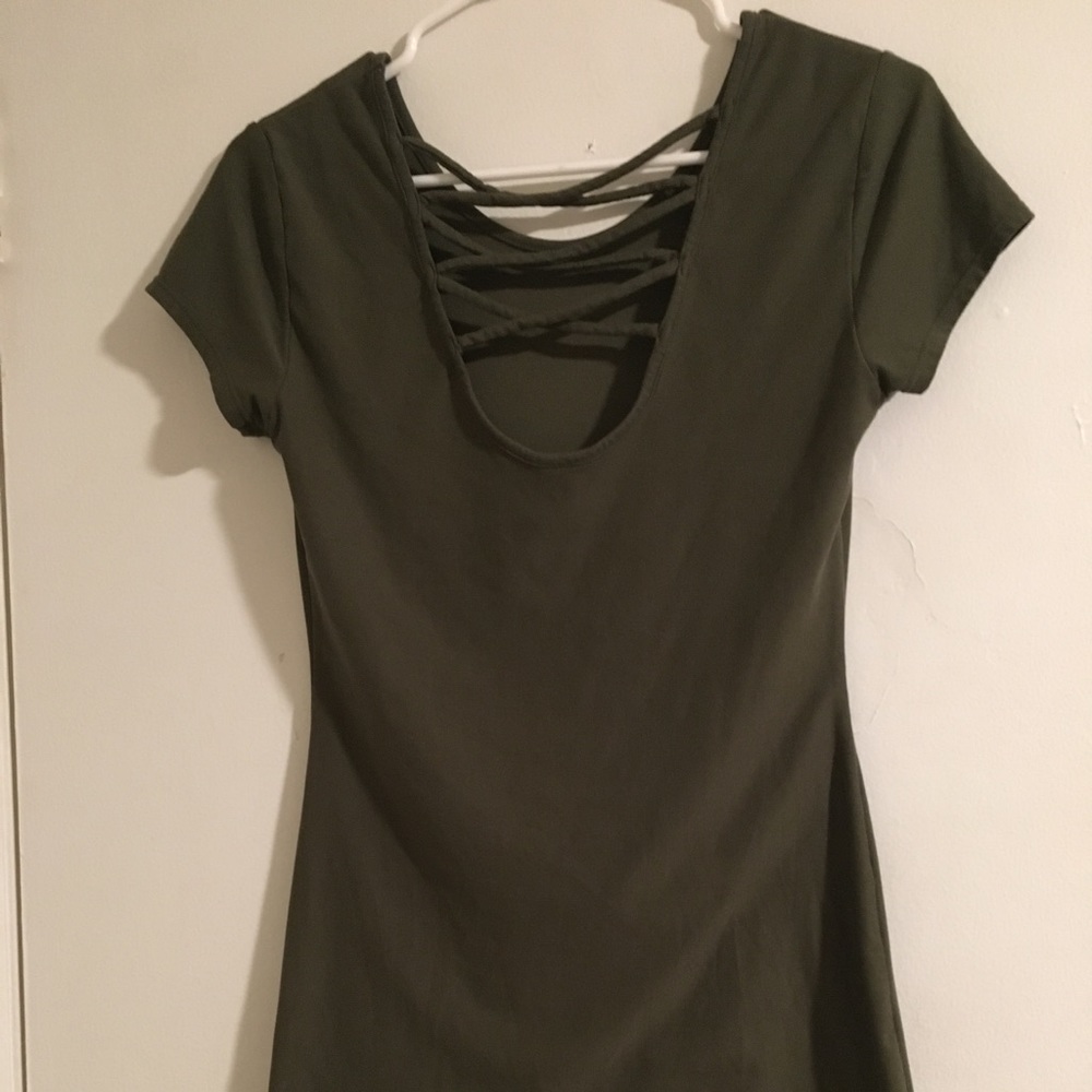 Green body con dress